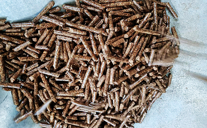 用木屑颗粒机生产线制作成生物质颗粒燃料